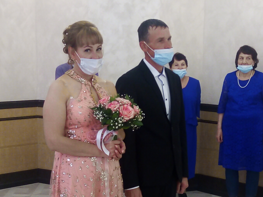 В Могочинском районе зарегистрировали сотый брак